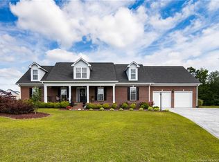 6545 Draycott Rd, Fayetteville, NC 28311