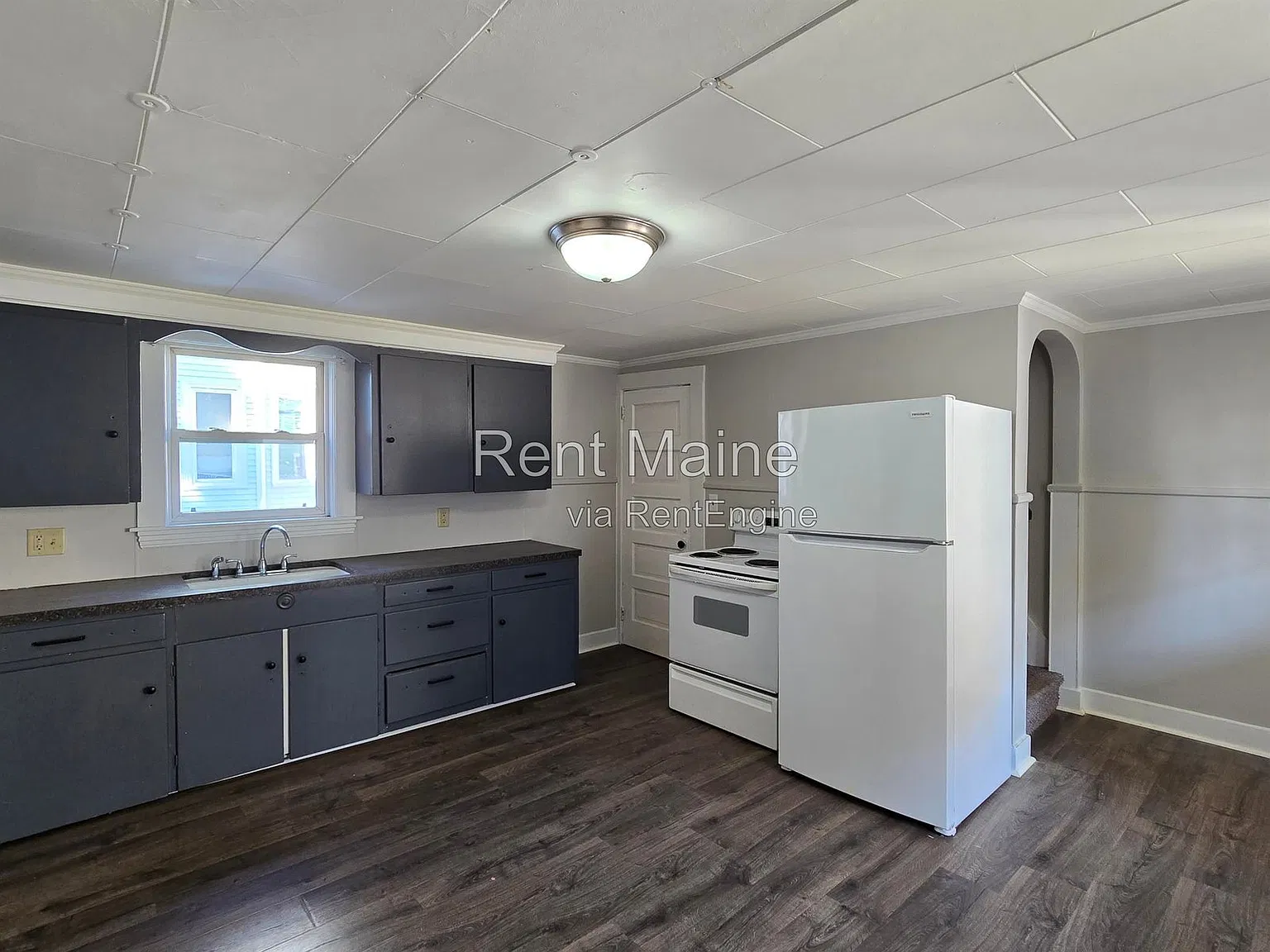 2 bed, 1.0 bath, $1,600 — Photo 1