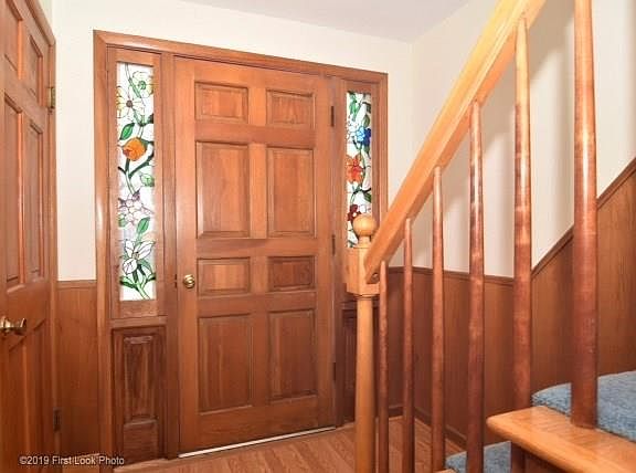 2nd image of 15 Carol Ann Cir