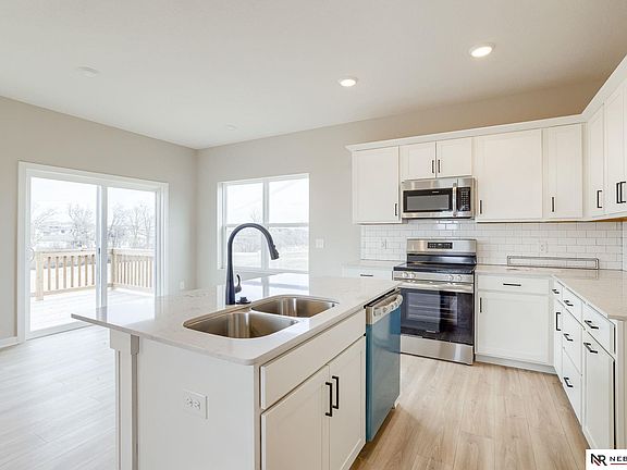 5th image of 11310 Portage Cir