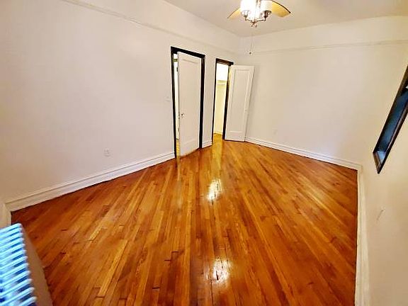 5th image of 614 40th St APT A4