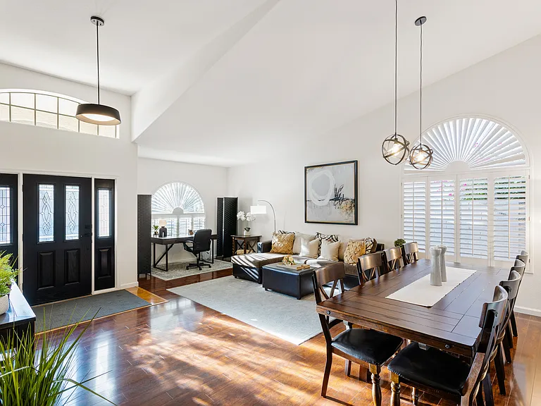 Formal Living and Dining Room (seats 8-10)
