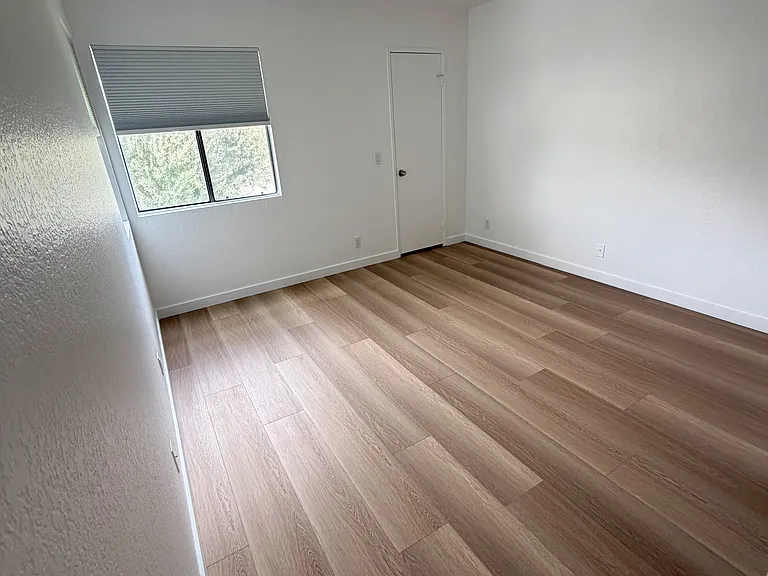 43065 Washington St #14 — Photo 32