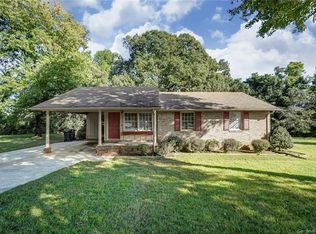 8600 By Way Rd, Charlotte, NC 28214