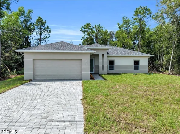 626 Dauphine Ave S, Lehigh Acres, FL 33974