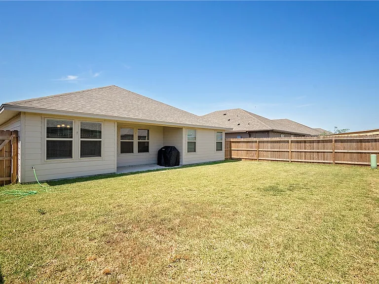 7722 Lariat Toss Dr — Photo 25