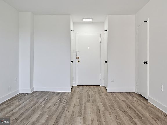 5th image of 1111 Arlington Blvd APT 847