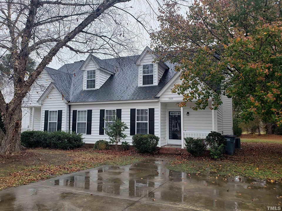 1st image of 1505/1507 Winterberry Dr