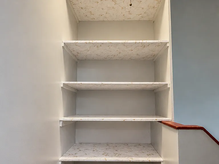 2nd stairway/Storage