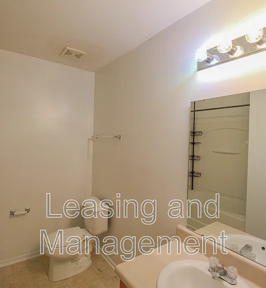 8811 Kellum Dr — Photo 17