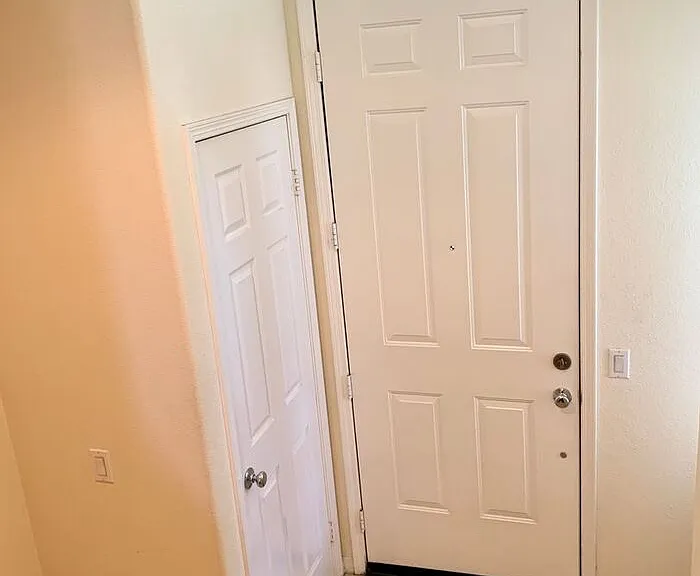 142 Principia Ct — Photo 2