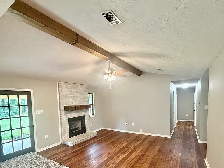 18 Bridgestone Dr — Photo 6
