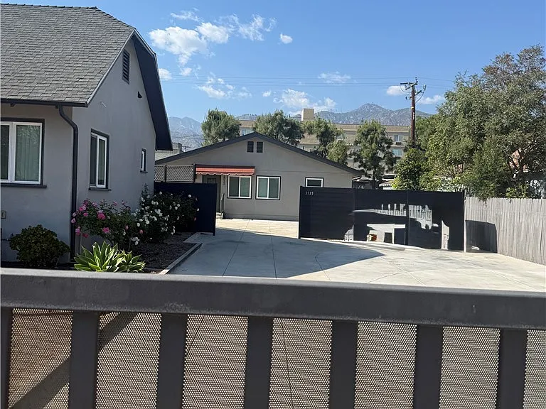 3533 Brandon St — Photo 23