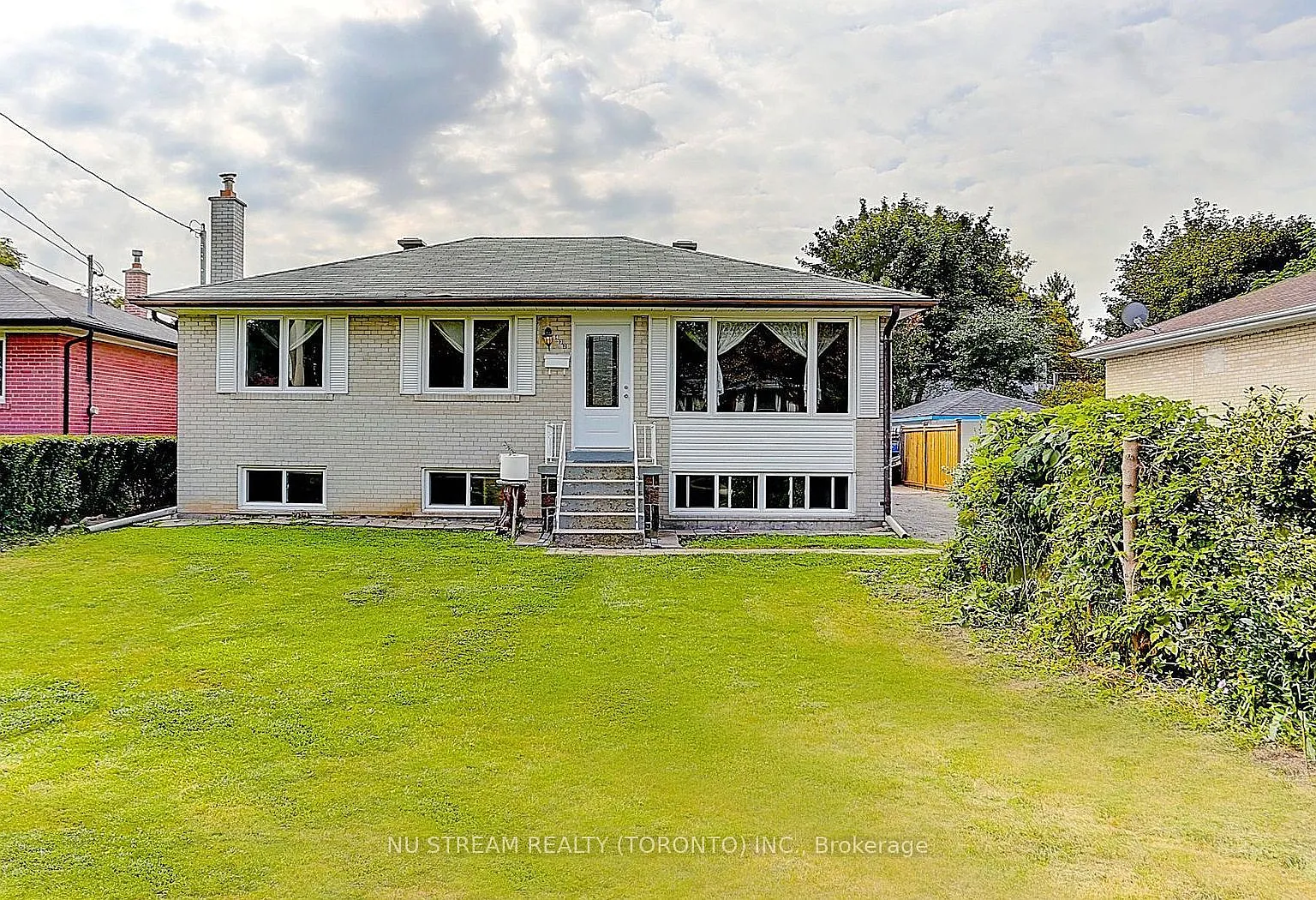 3 bed, $2,900 — Photo 1
