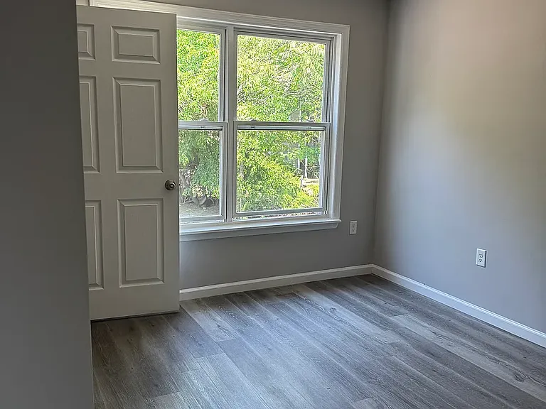 137-139 N 2nd St #2 — Photo 12