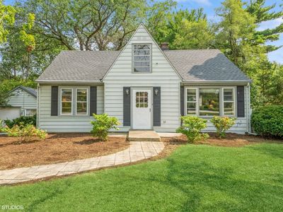 6N383 Garden Ave, Roselle, IL, 60172