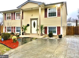 13204 Huntington Ln, Woodbridge, VA 22193