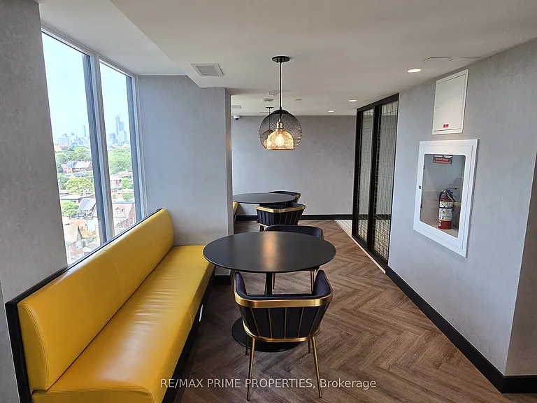 5 Lakeview Ave #405 — Photo 9