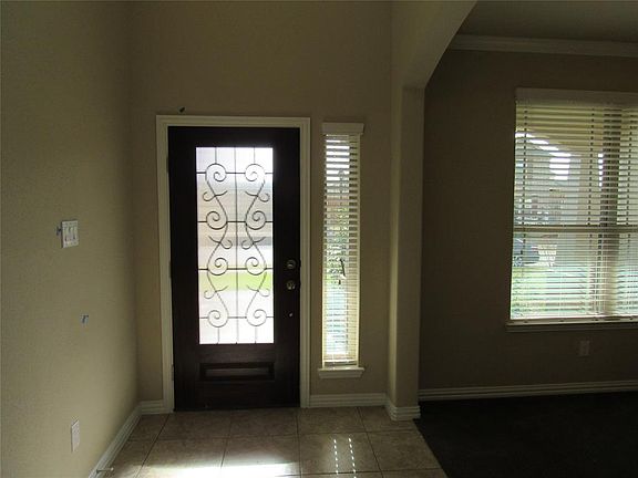 4th image of 311 Eden Dr