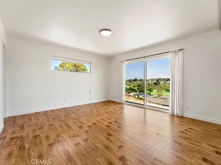 23932 Flores Ave — Photo 21