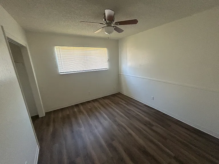 4694 N Holt Ave — Photo 5