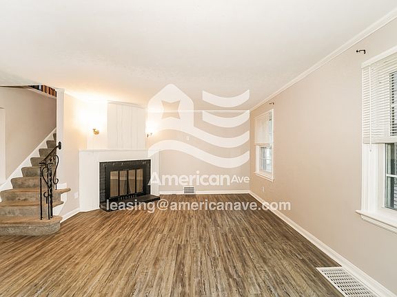 2-Living Room