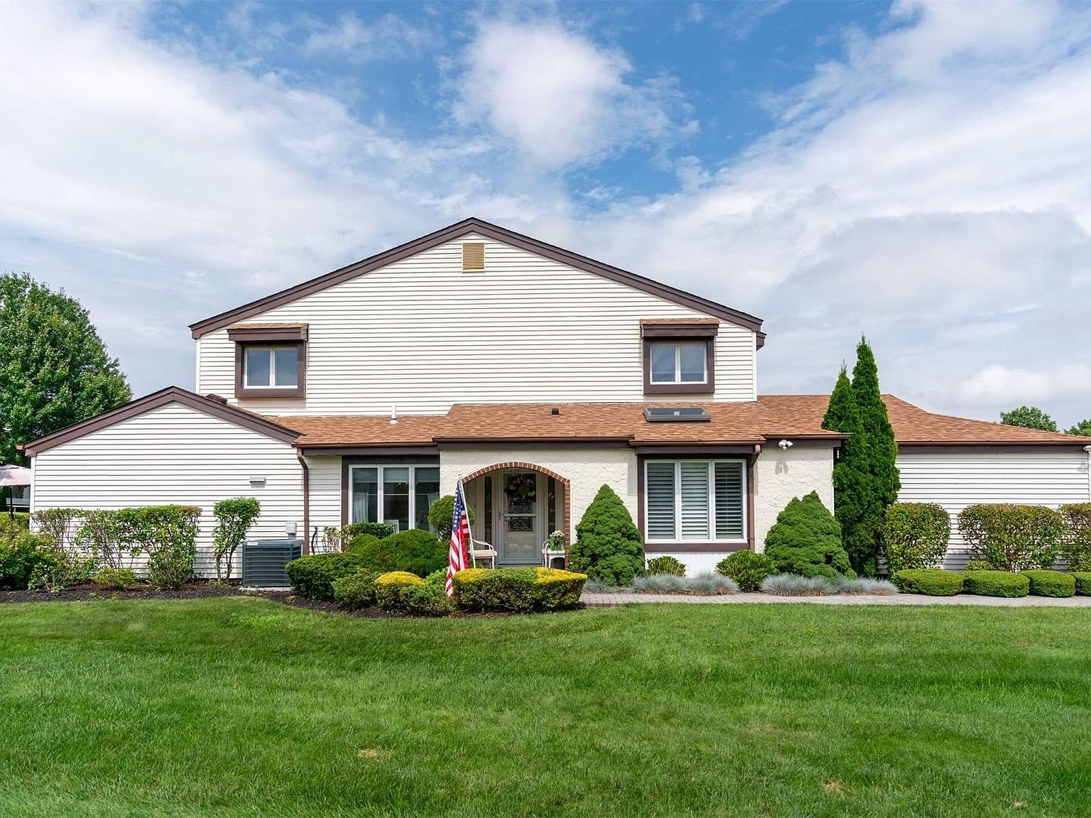 908 Gotham Ct S UNIT 908, Saint James, NY 11780 Zillow