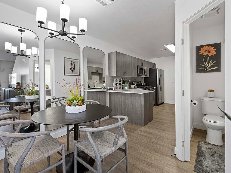 The Townhomes at Horizon Ridge, Henderson, NV, Living Room