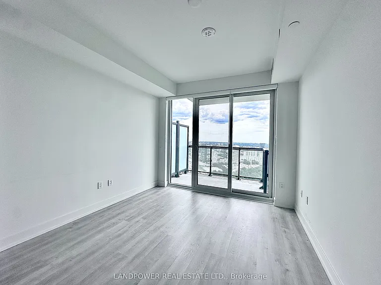 30 Inn On The Park Dr #3908 — Photo 4