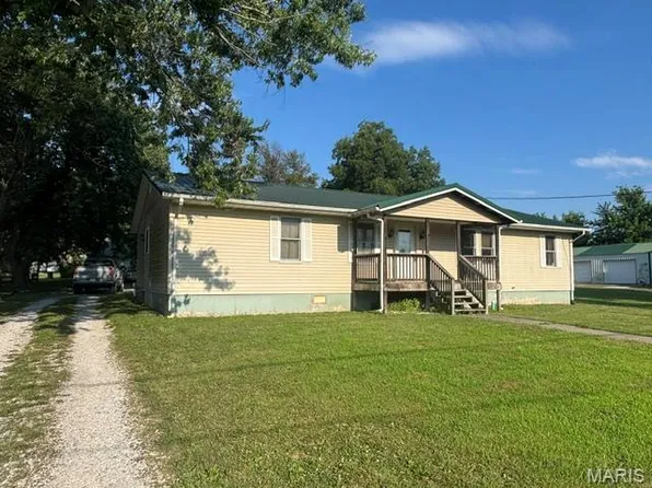 309 S Palmyra St, Perry, MO 63462