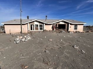 2300 Olivera Rd, Phelan, CA 92371