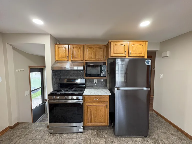159 Leonore Rd — Photo 3