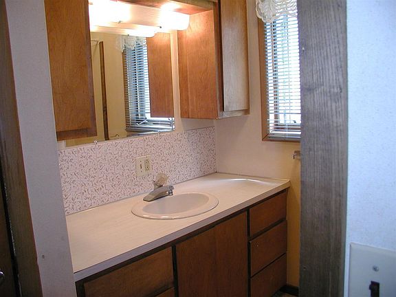 2nd image of 332 National Ave