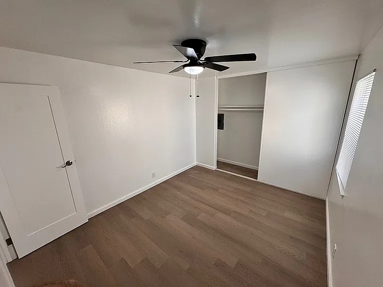 Bedroom (2)