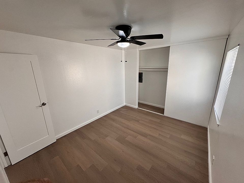 Bedroom (2)