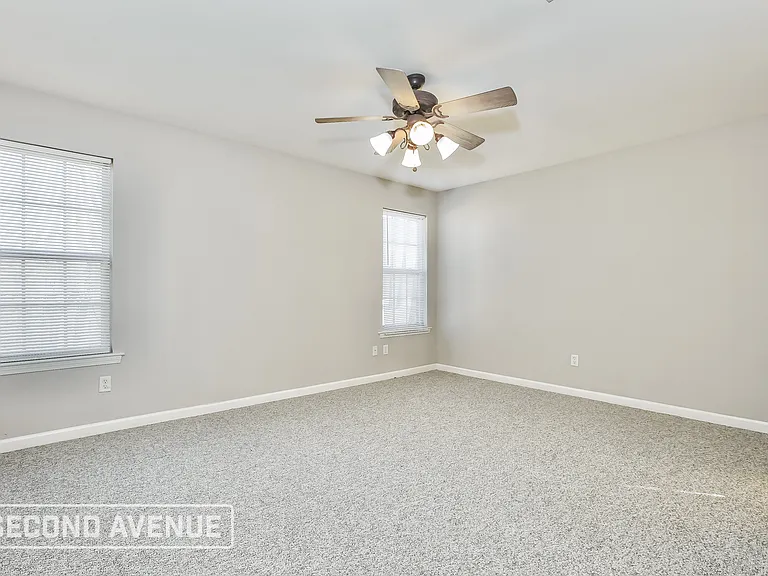 106 Sahalee Cv — Photo 11