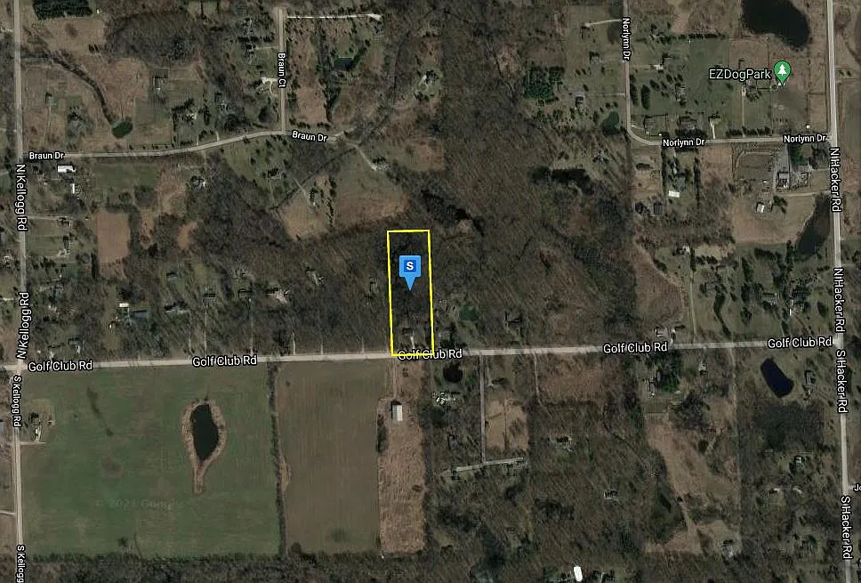 7363 Golf Club Rd photo 1
