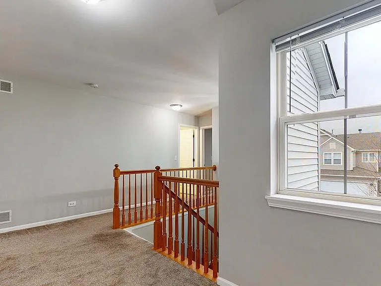 2924 Falling Waters Dr — Photo 12