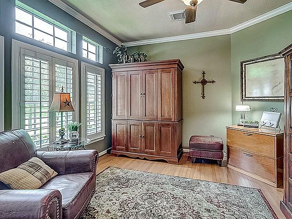 4th image of 23314 Knight Hollow Ct
