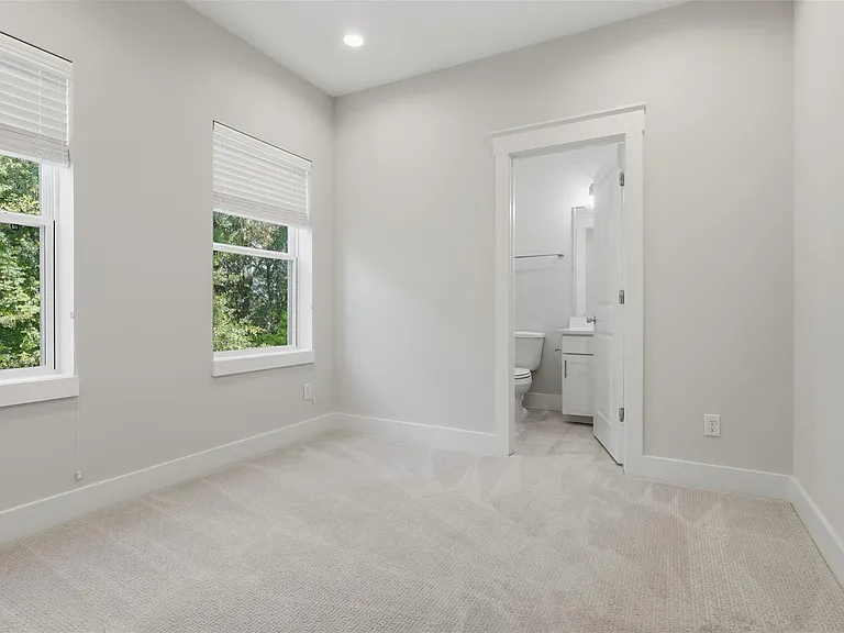 5305 Donovan Gardens Ln — Photo 37