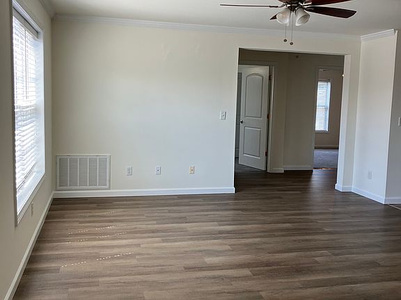 2nd image of 100 Broad St #6