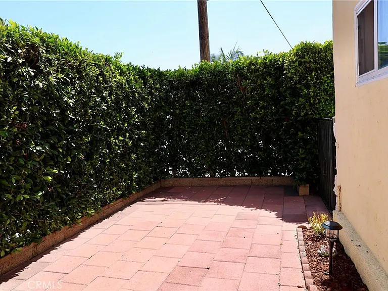 7675 California Ave — Photo 13