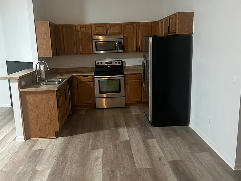 43117 Burlington Dr — Photo 5