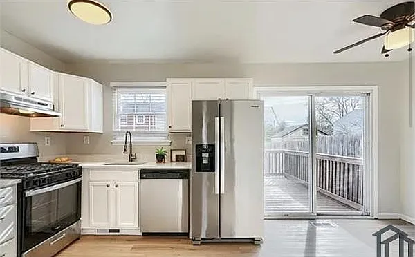 8 King Richard Ct — Photo 4