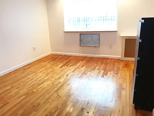 Rented by NY Space Finders Inc. | media 6