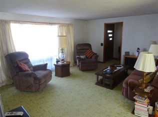 176 E Sycamore St, Rosedale, IN 47874