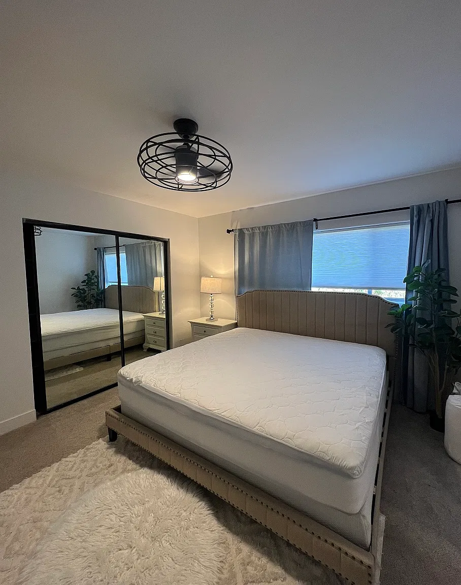 3 bed, 2013 sqft, $5,980 — Photo 4