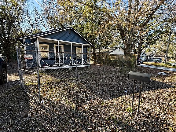 2nd image of 4628 Hunt St