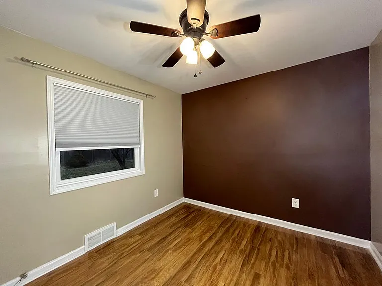 364 Hickory Dr — Photo 18