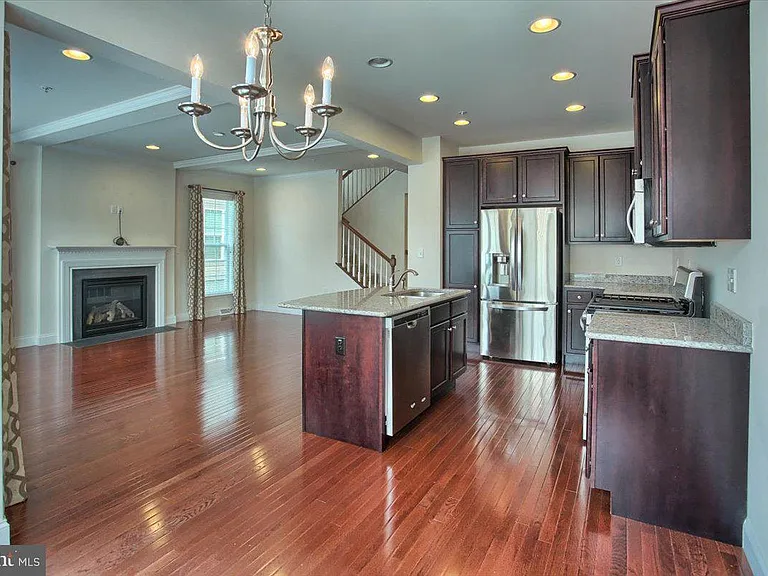 405 Line Rd — Photo 9